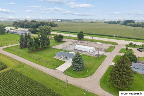 3310 S Delaware Mason City IA 50401