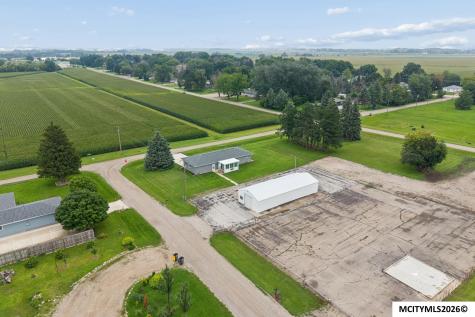 3310 S Delaware Mason City IA 50401