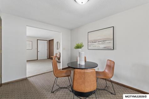 3310 S Delaware Mason City IA 50401
