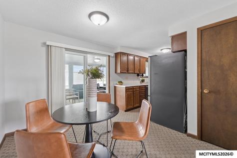 3310 S Delaware Mason City IA 50401