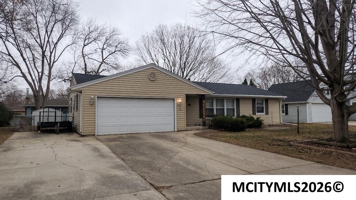 15 Lakeview Drive Mason City IA 50401