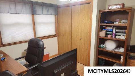 15 Lakeview Drive Mason City IA 50401