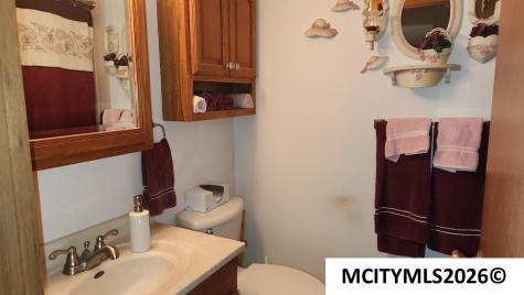 15 Lakeview Drive Mason City IA 50401