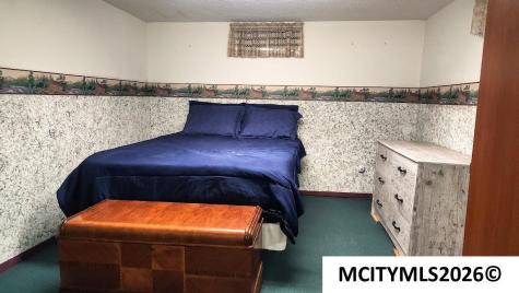 15 Lakeview Drive Mason City IA 50401