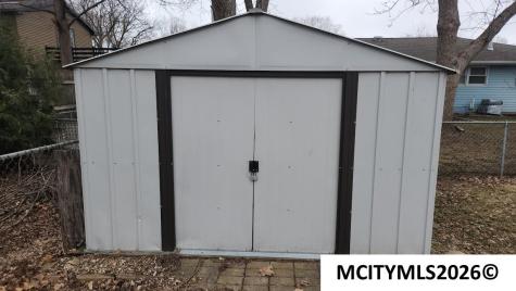 15 Lakeview Drive Mason City IA 50401
