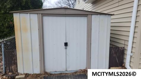 15 Lakeview Drive Mason City IA 50401