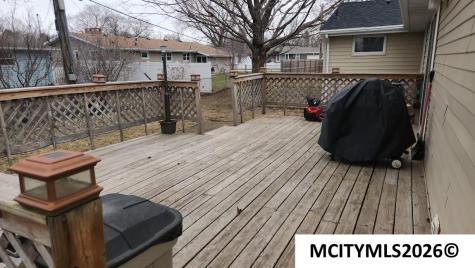15 Lakeview Drive Mason City IA 50401