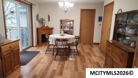 15 Lakeview Drive Mason City IA 50401