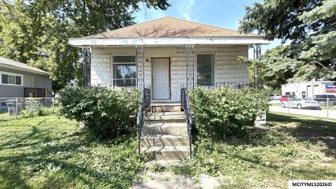 1102 S Federal Avenue Mason City IA 50401