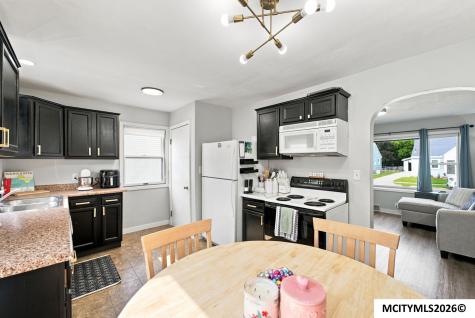 923 N Tyler Mason City IA 50401