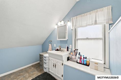 923 N Tyler Mason City IA 50401