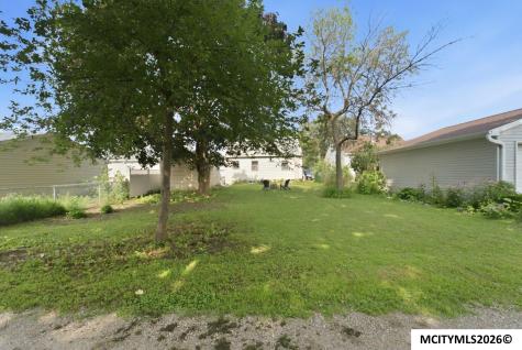 923 N Tyler Mason City IA 50401