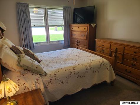 521 24th Place SW Mason City IA 50401