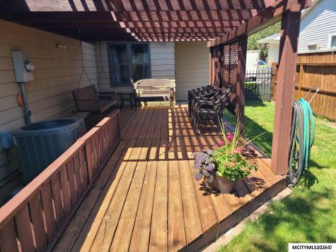 521 24th Place SW Mason City IA 50401