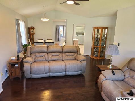 521 24th Place SW Mason City IA 50401