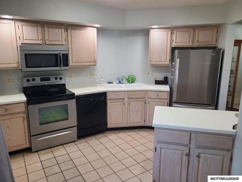 521 24th Place SW Mason City IA 50401