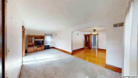 116 16th SE Mason City IA 50401