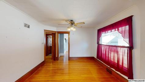 116 16th SE Mason City IA 50401