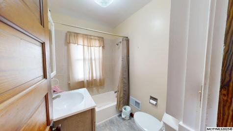 116 16th SE Mason City IA 50401