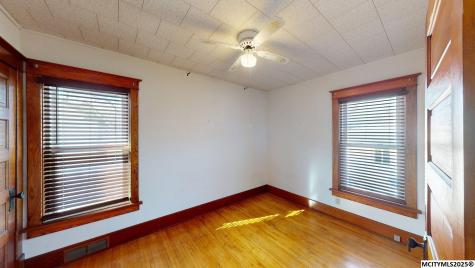 116 16th SE Mason City IA 50401