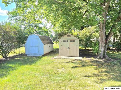 3 Mississippi Circle Mason City IA 50401