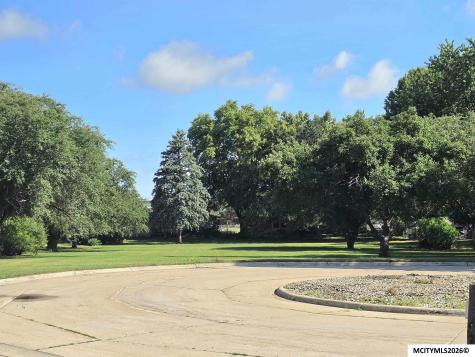 3 Mississippi Circle Mason City IA 50401