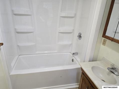1617 N Pennsylvania Mason City IA 50401