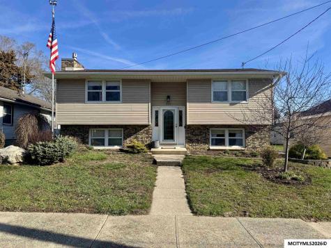 404 22nd SE Mason City IA 50401