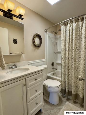 404 22nd SE Mason City IA 50401