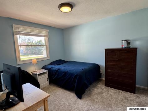 404 22nd SE Mason City IA 50401