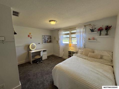 404 22nd SE Mason City IA 50401