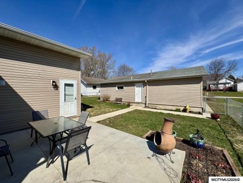404 22nd SE Mason City IA 50401