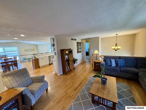 404 22nd SE Mason City IA 50401