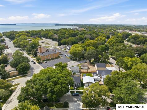 207 N 7th Street Clear Lake IA 50428