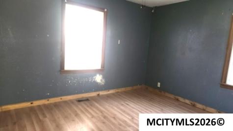505 S 8th Street Forest City IA 50436
