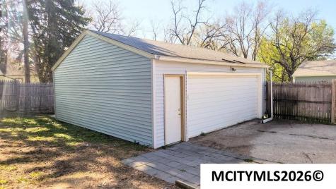 505 S 8th Street Forest City IA 50436