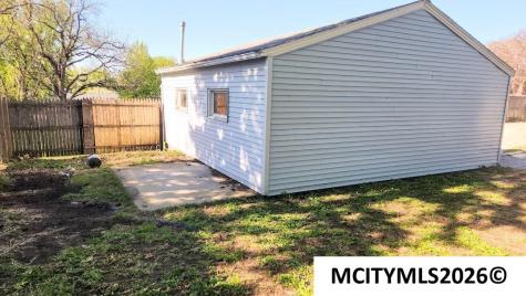 505 S 8th Street Forest City IA 50436