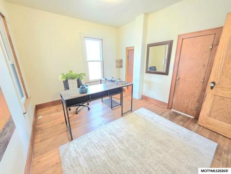 495 W 5th Street Garner IA 50438