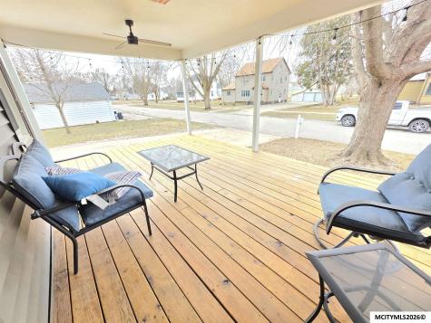495 W 5th Street Garner IA 50438