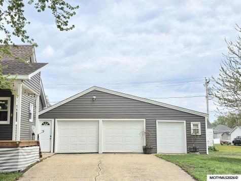 495 W 5th Street Garner IA 50438