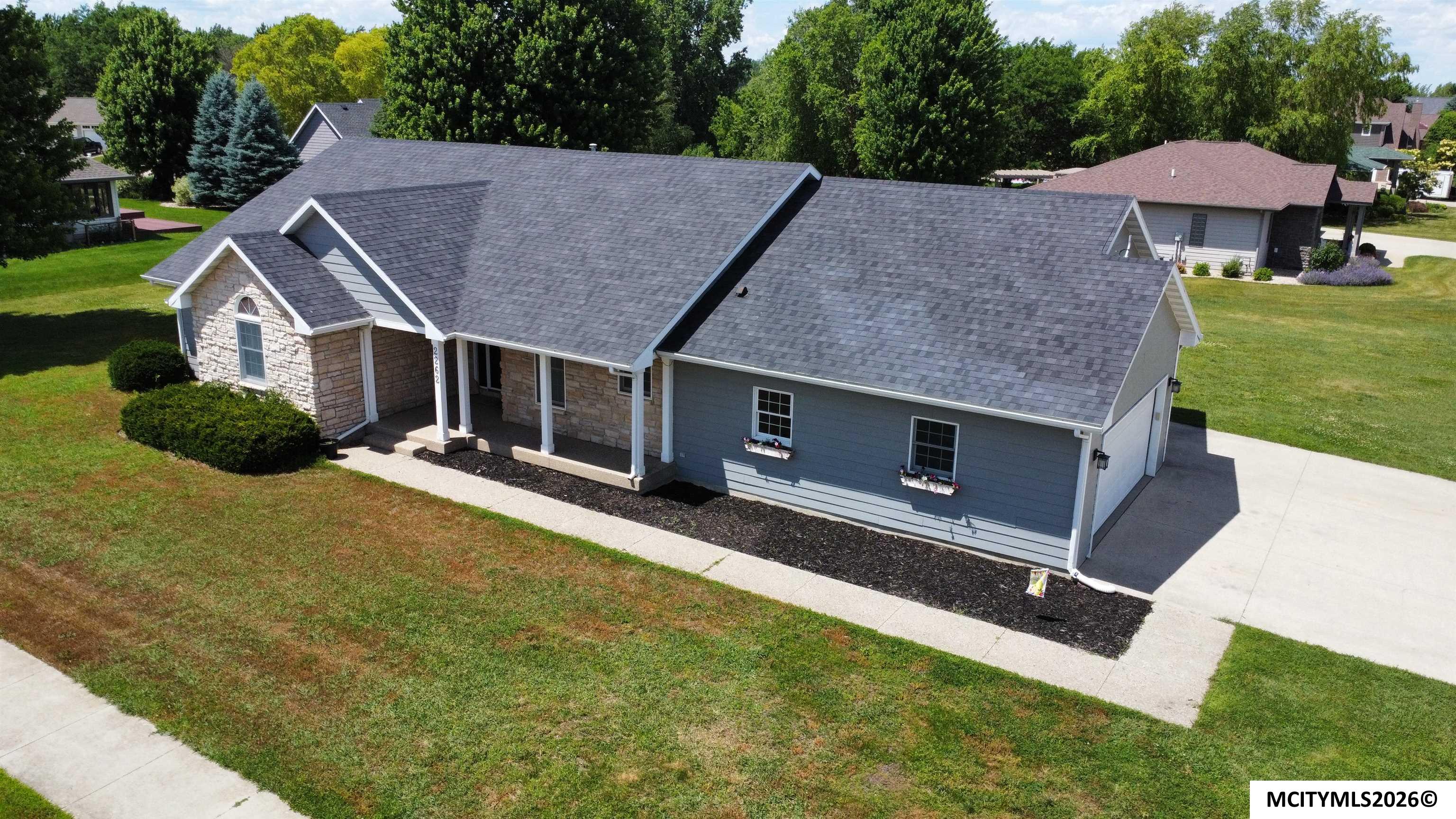 2262 W State Street Mason City IA 50401