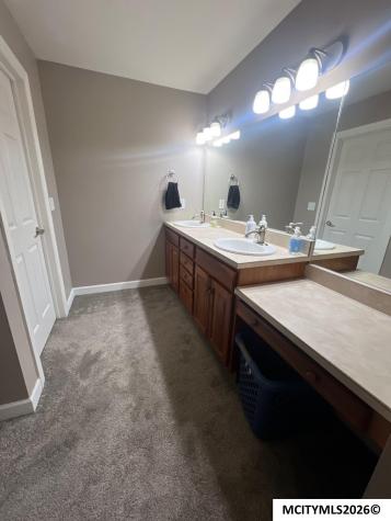 2262 W State Street Mason City IA 50401
