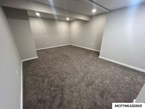2262 W State Street Mason City IA 50401