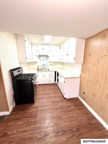 204 S 12th Street Clear Lake IA 50428