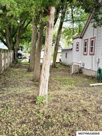204 S 12th Street Clear Lake IA 50428