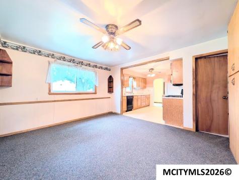516 10th NW Mason City IA 50401