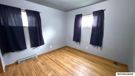 215 15th NW Mason City IA 50401