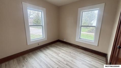 118 25th SW Mason City IA 50401