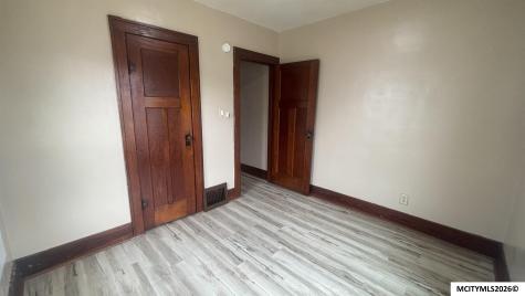 118 25th SW Mason City IA 50401
