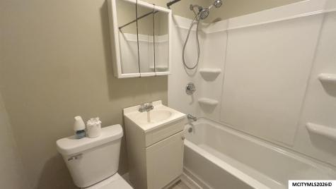 118 25th SW Mason City IA 50401